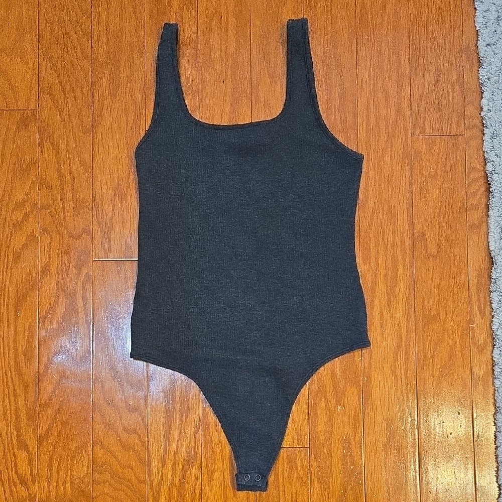 American Eagle Charcoal Grey Ribbed Bodysuit | Square Neck | Size Small | EUC